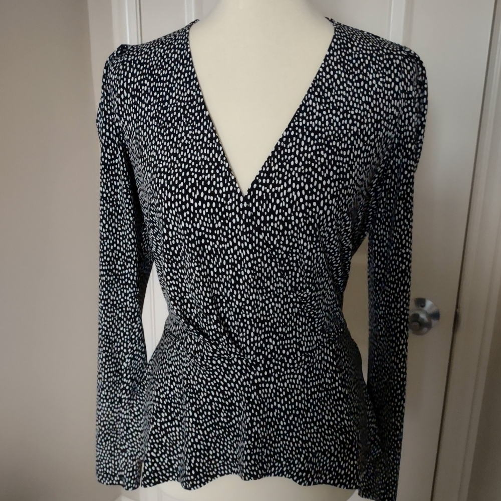 Women's Black & White Shirt